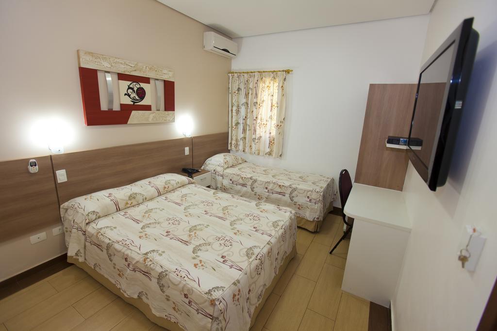 Hotel Oly Plaza Piracicaba Rom bilde